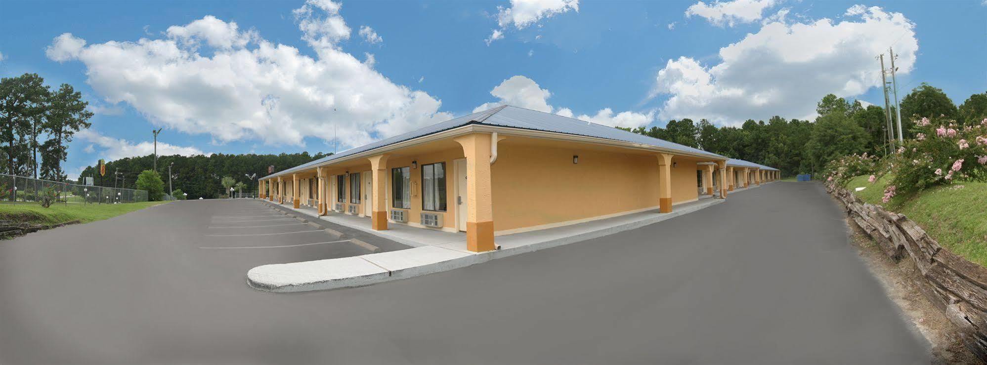 Days Inn By Wyndham ดิฟันนิแอ็ค สปริงส์ ภายนอก รูปภาพ